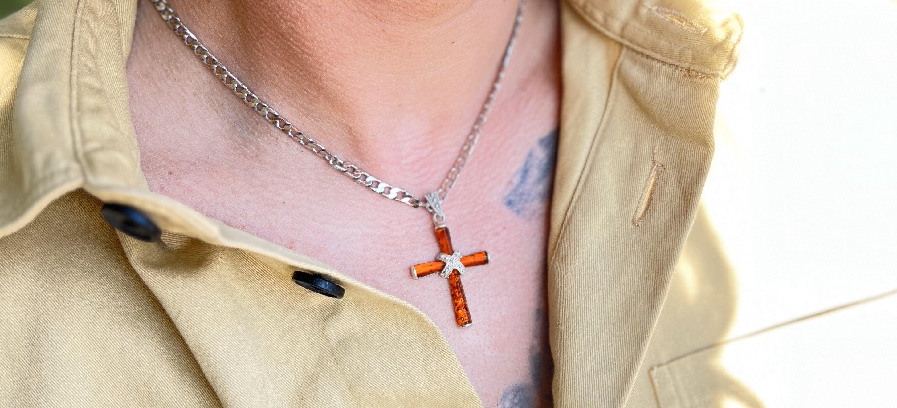 Cross Pendant - SilverAmberJewellery