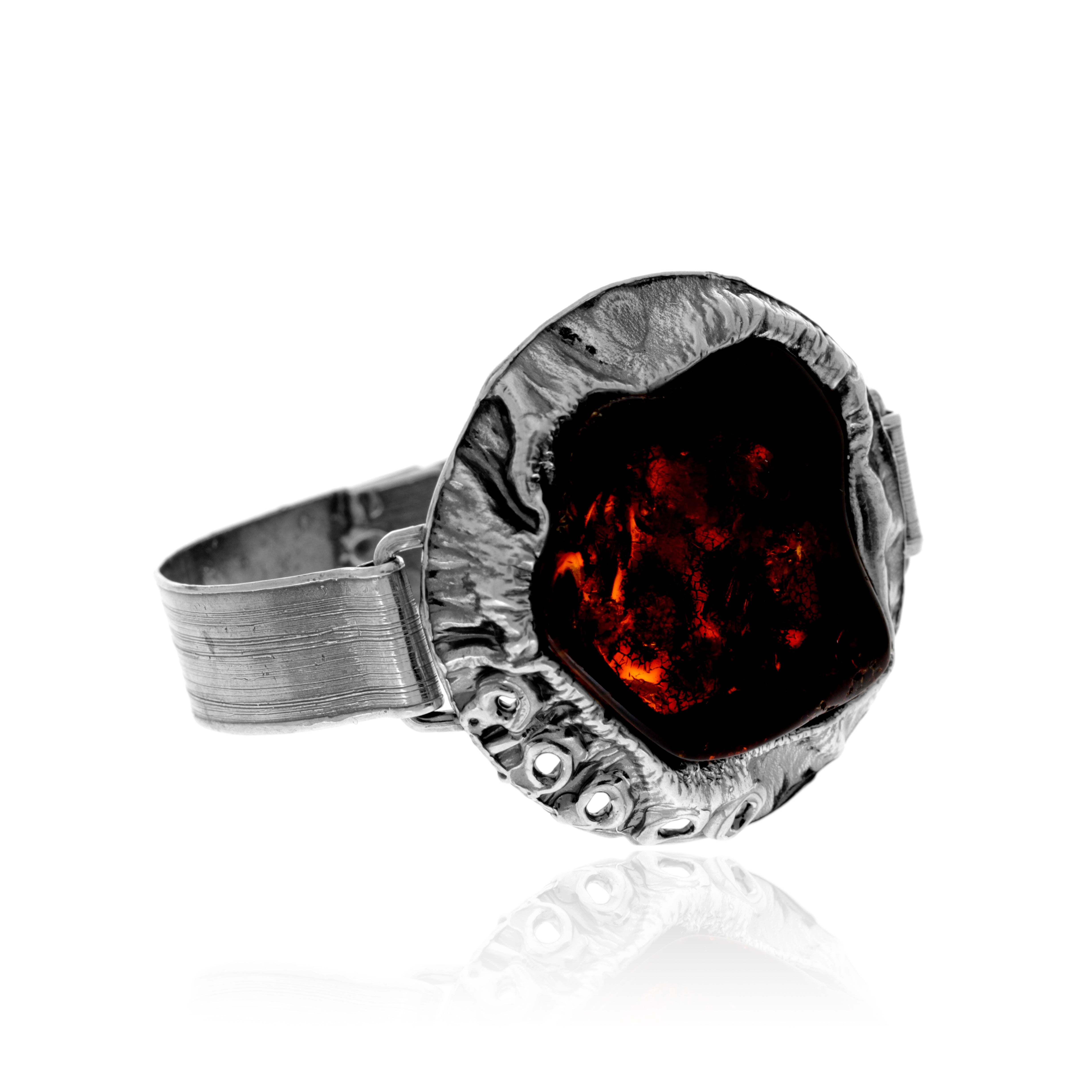 05c7350cd94112335aab424c23554f56