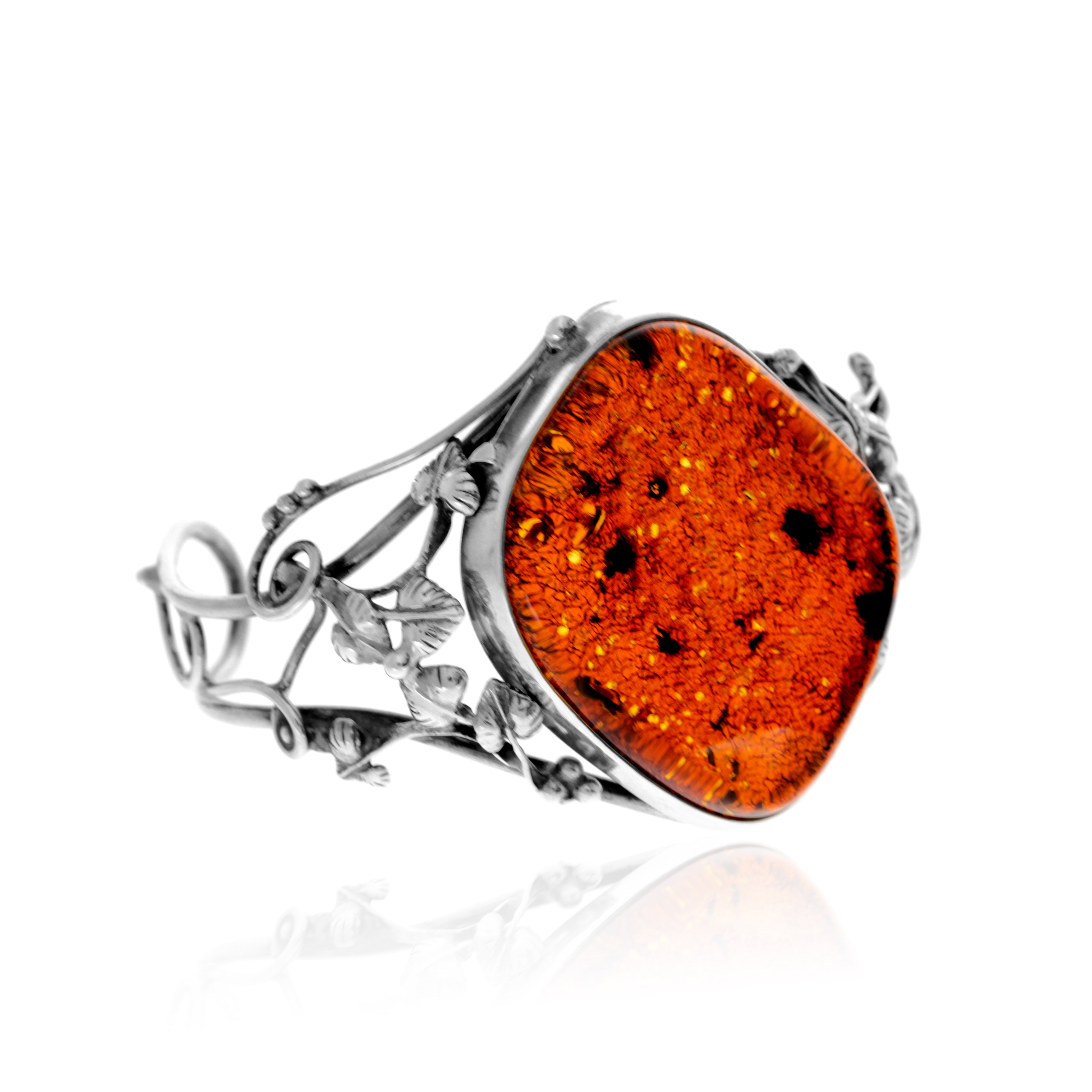 e5b461509b16b39a6280eb7525f33930