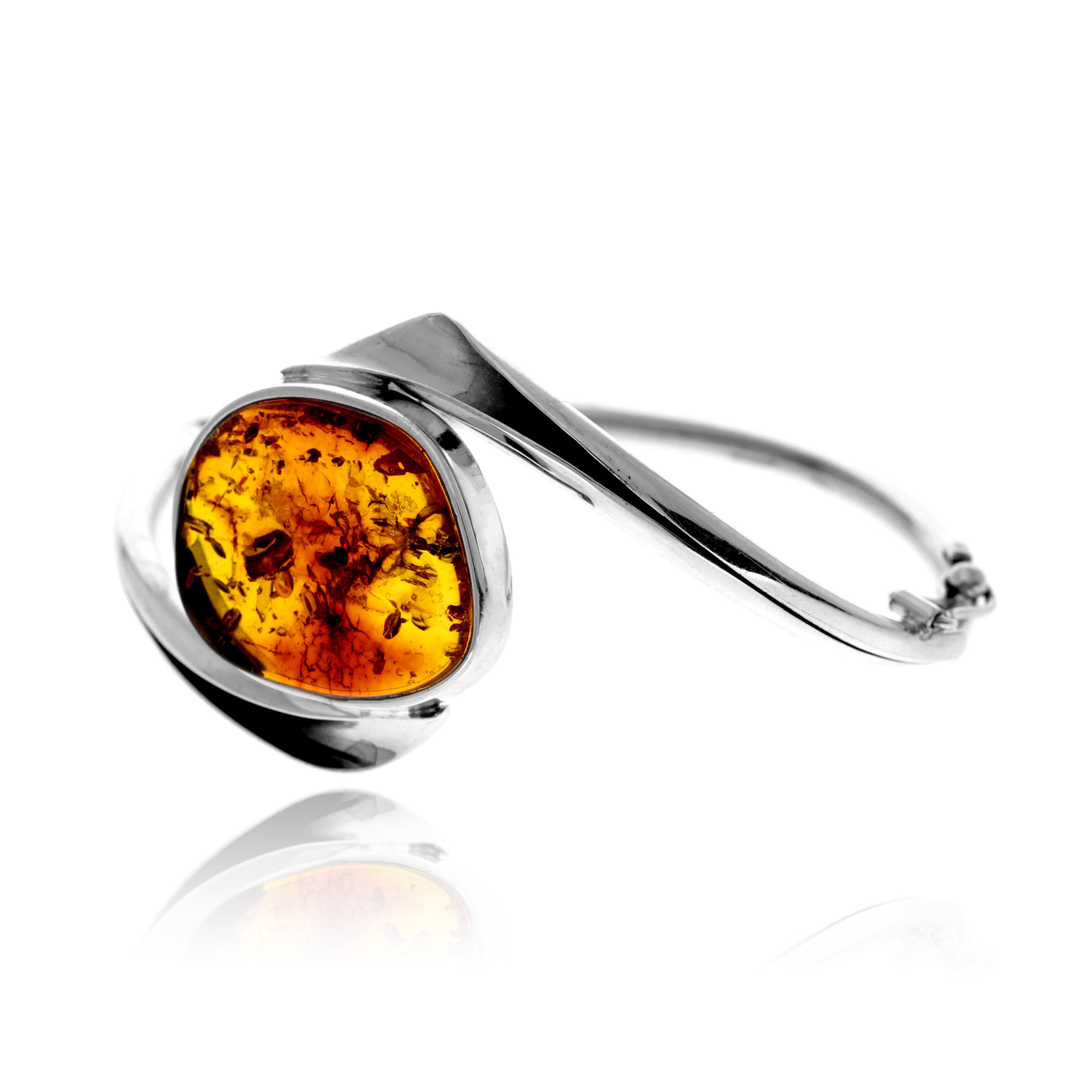 99c4a33ea89cdd3621c5132eae36db21