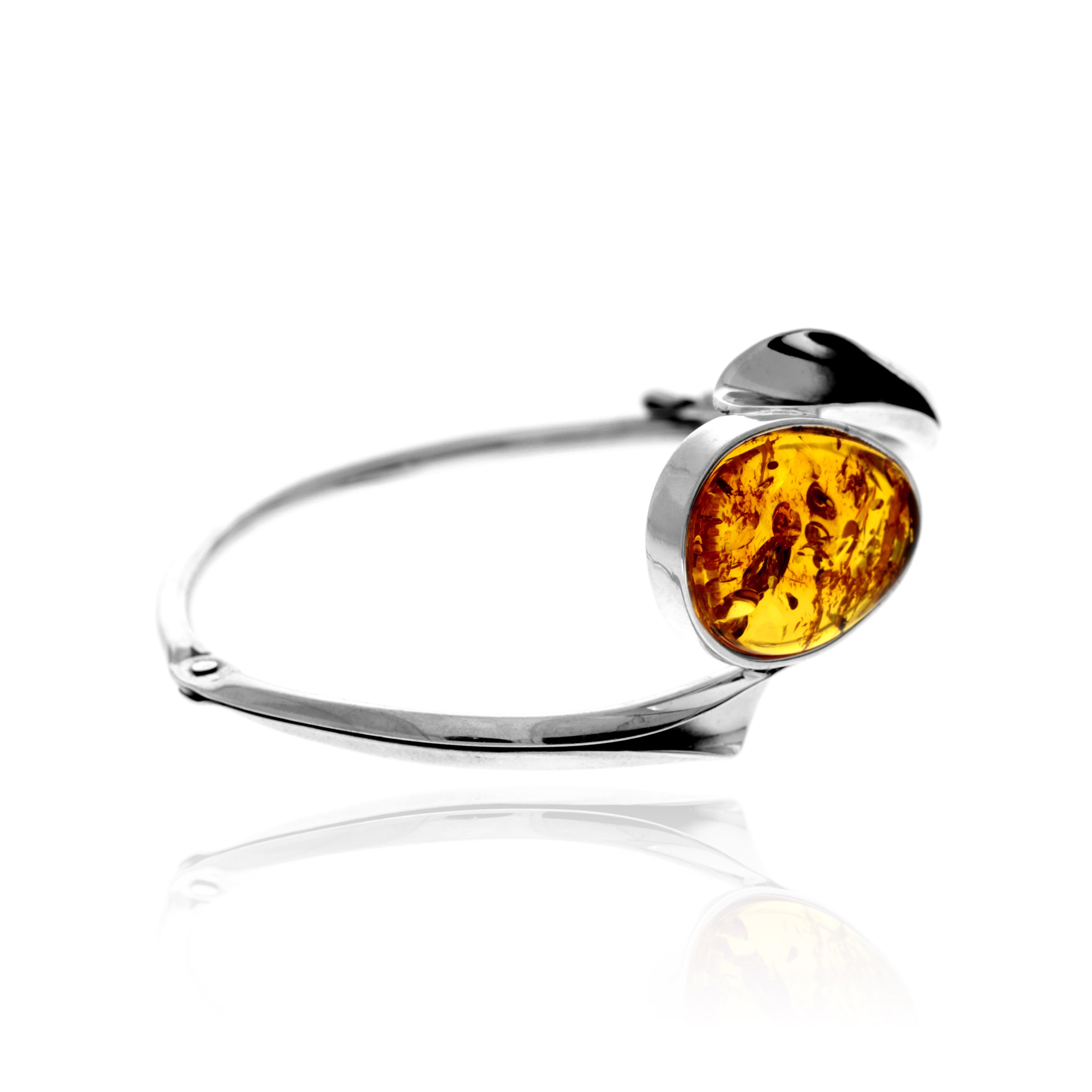 f9aae27392cc1dc3bce918b49a4c7059