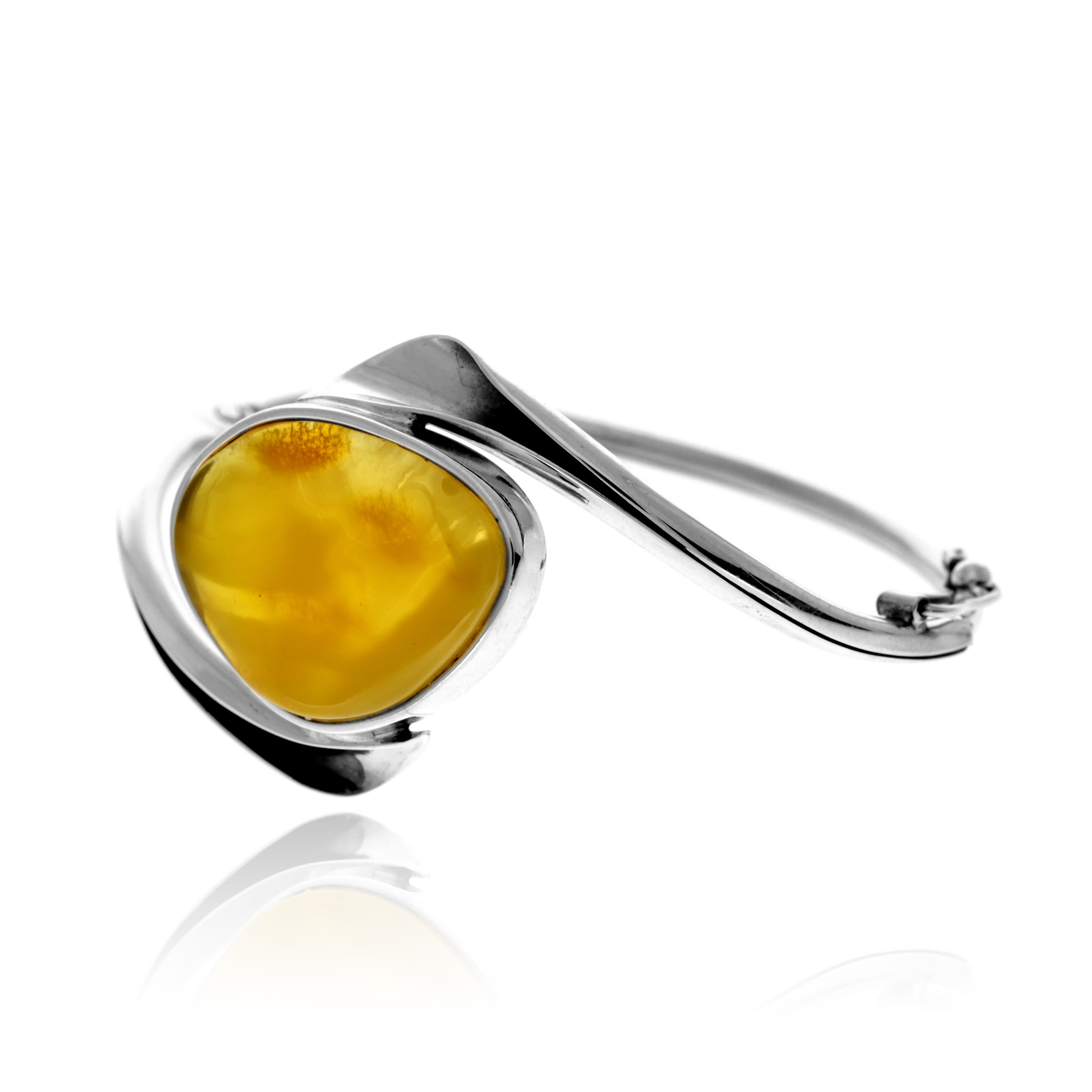 1929aad81d587c1c6d696bf421c81f2e