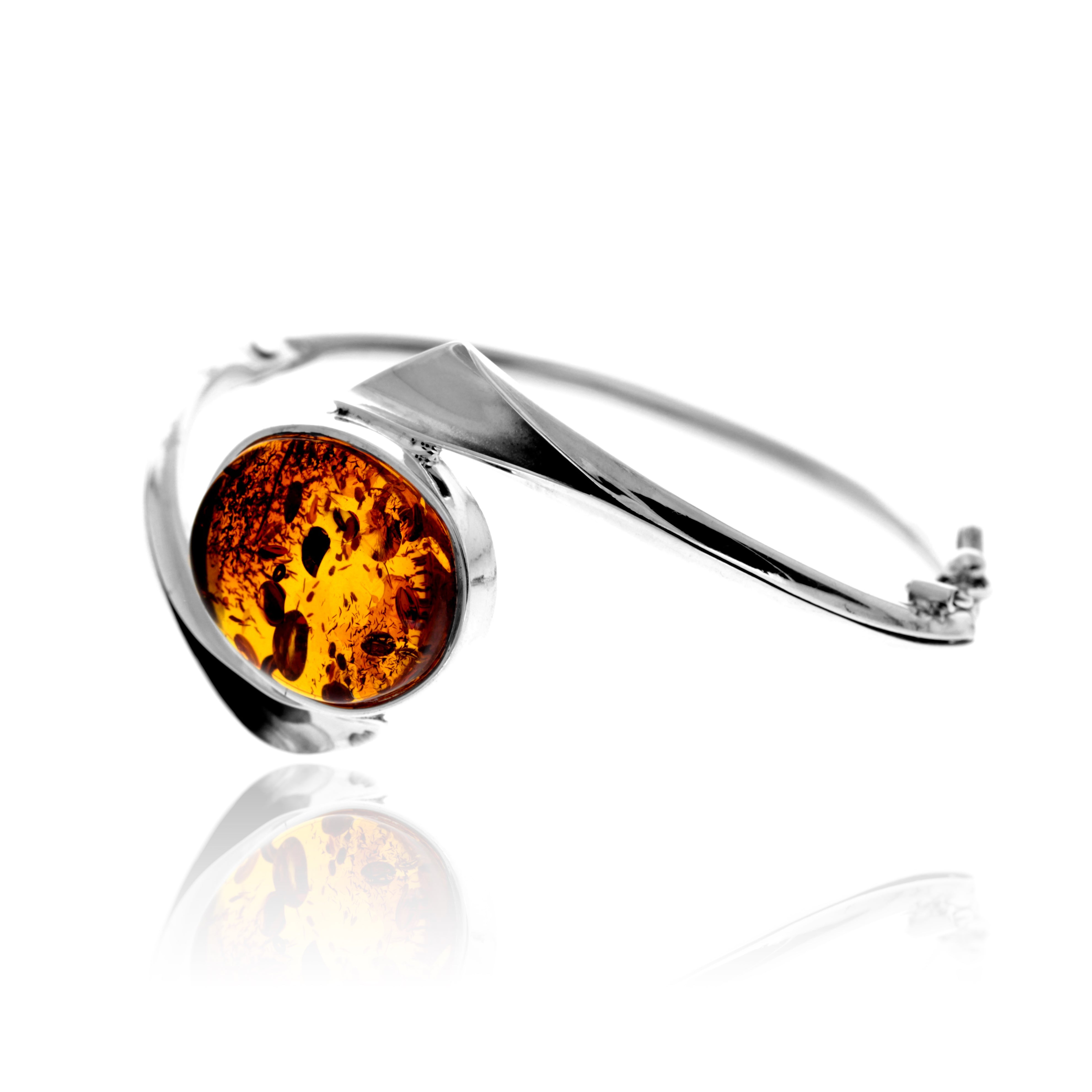 fea21fdb298bcdfcacd15f88fd388047