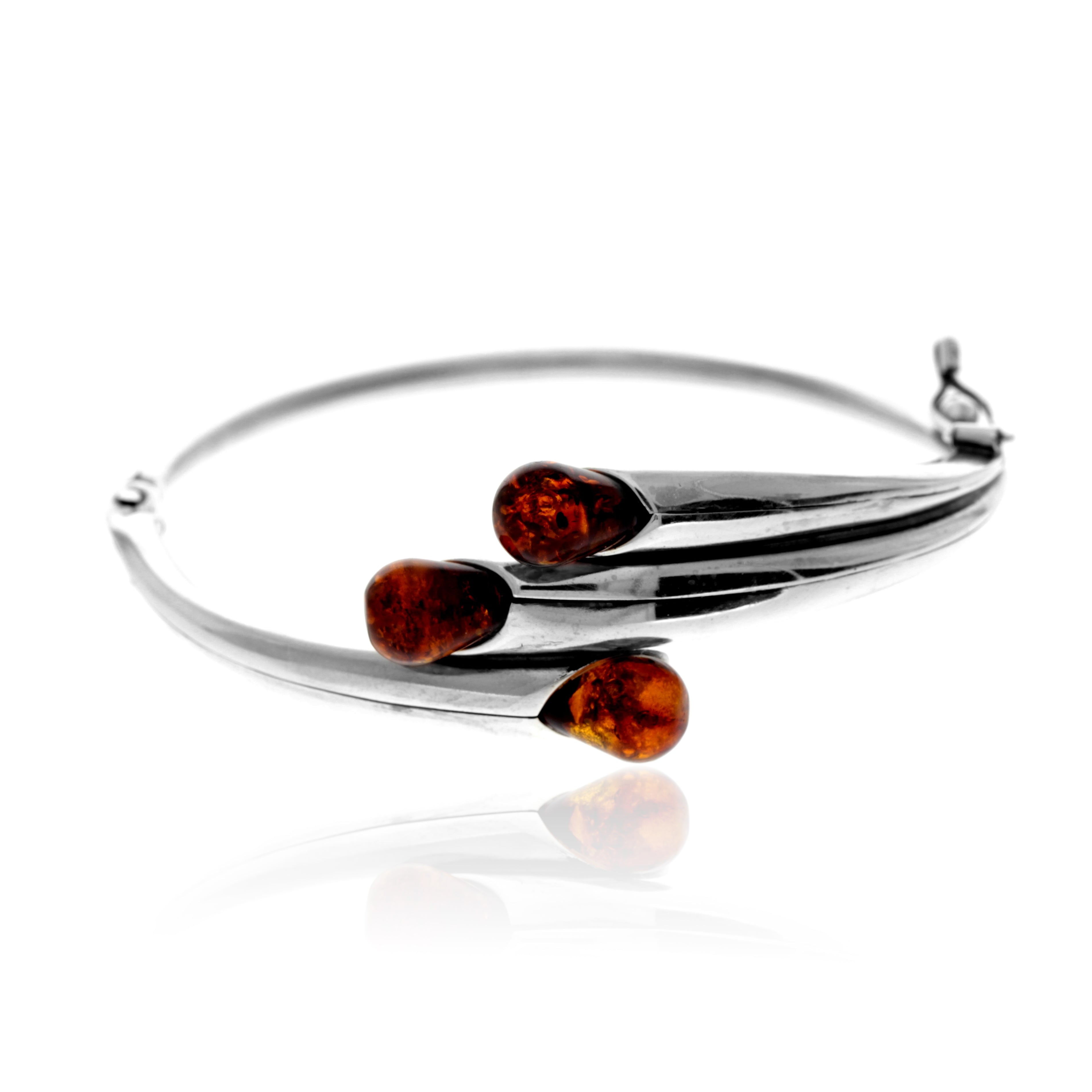 51a2447dd22f0bb4c423e783f70d7142