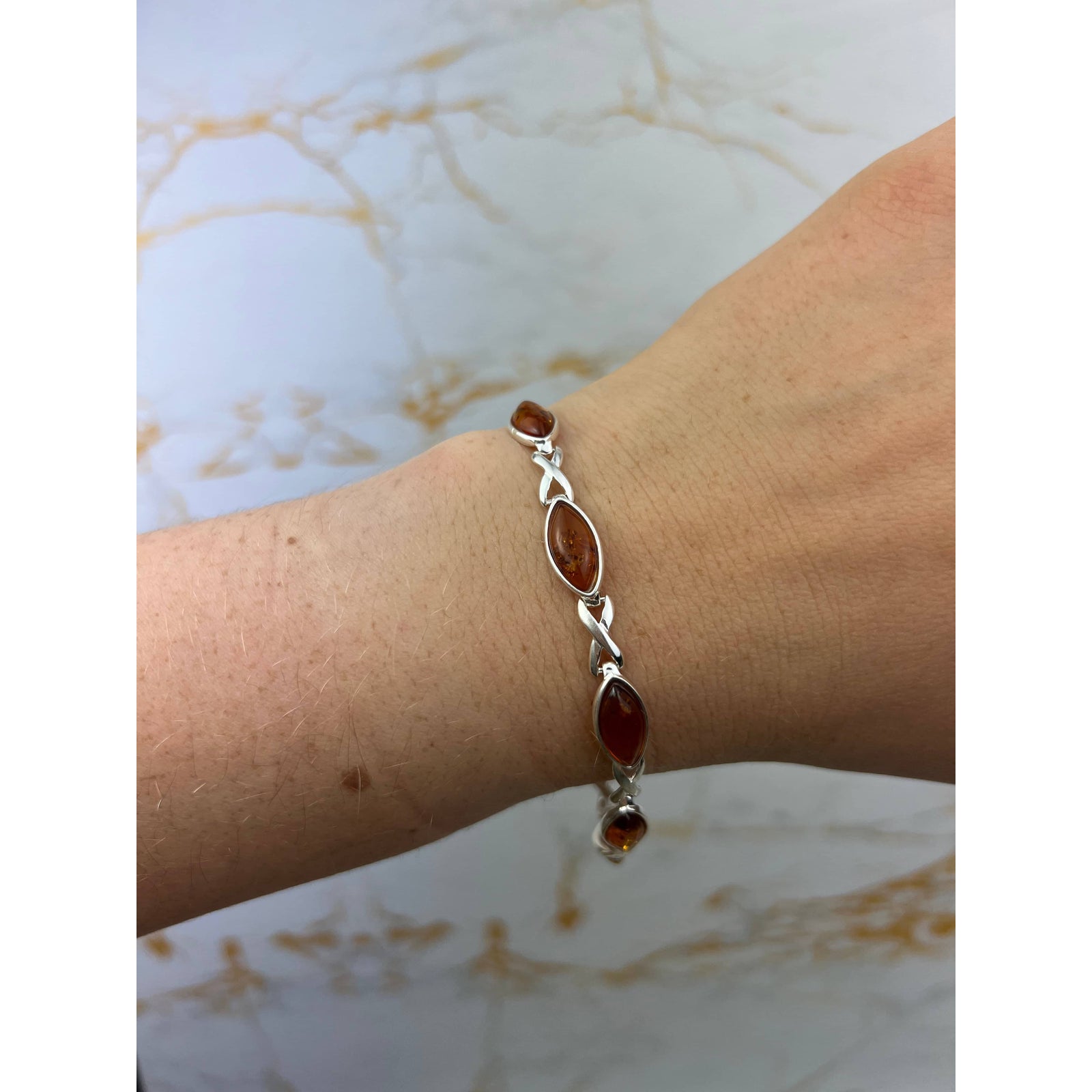 925 Sterling Silver & Genuine Baltic Amber Infinity Classic Bracelet 19.5 cm - GL561
