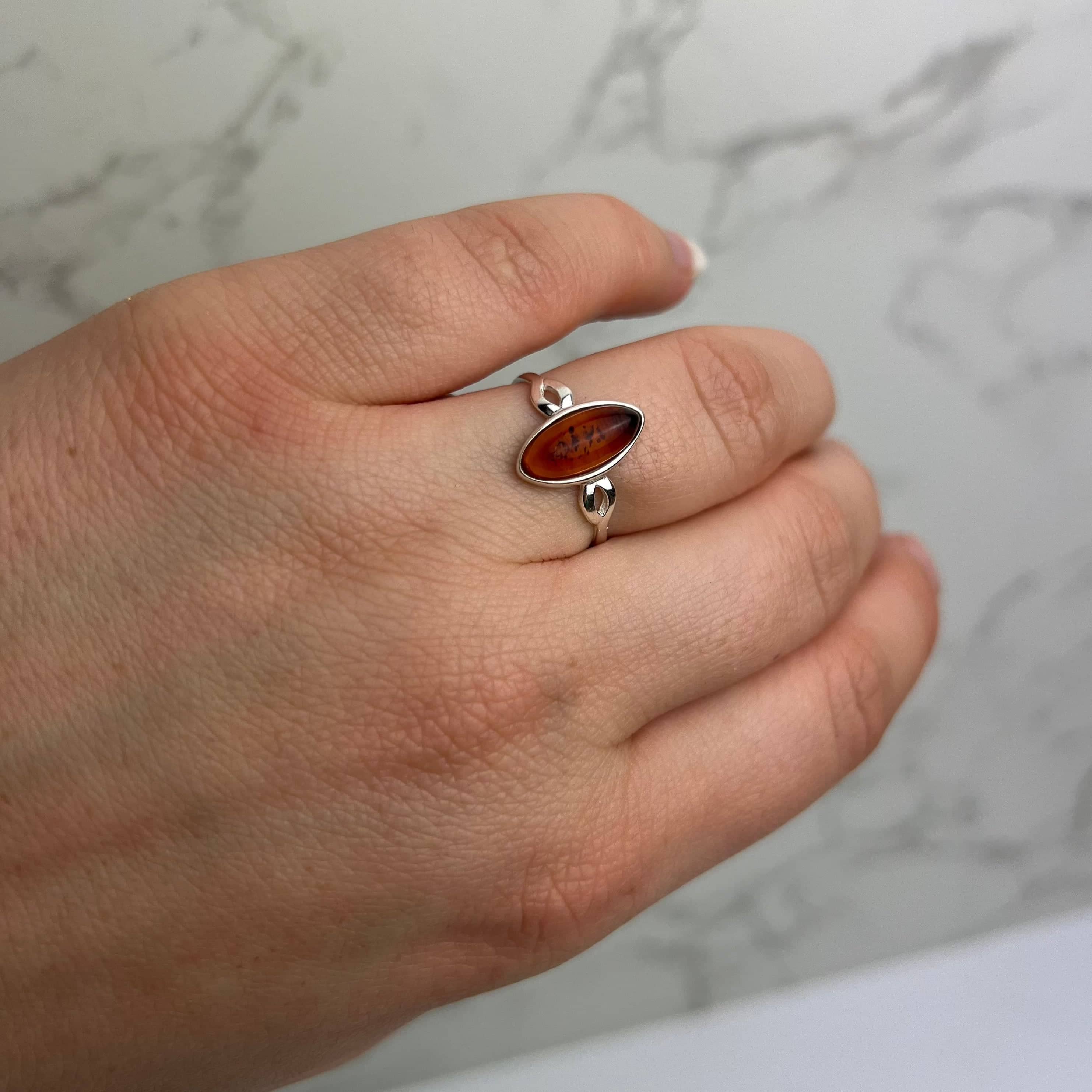 925 Sterling Silver & Baltic Amber Classic Designer Ring - GL444