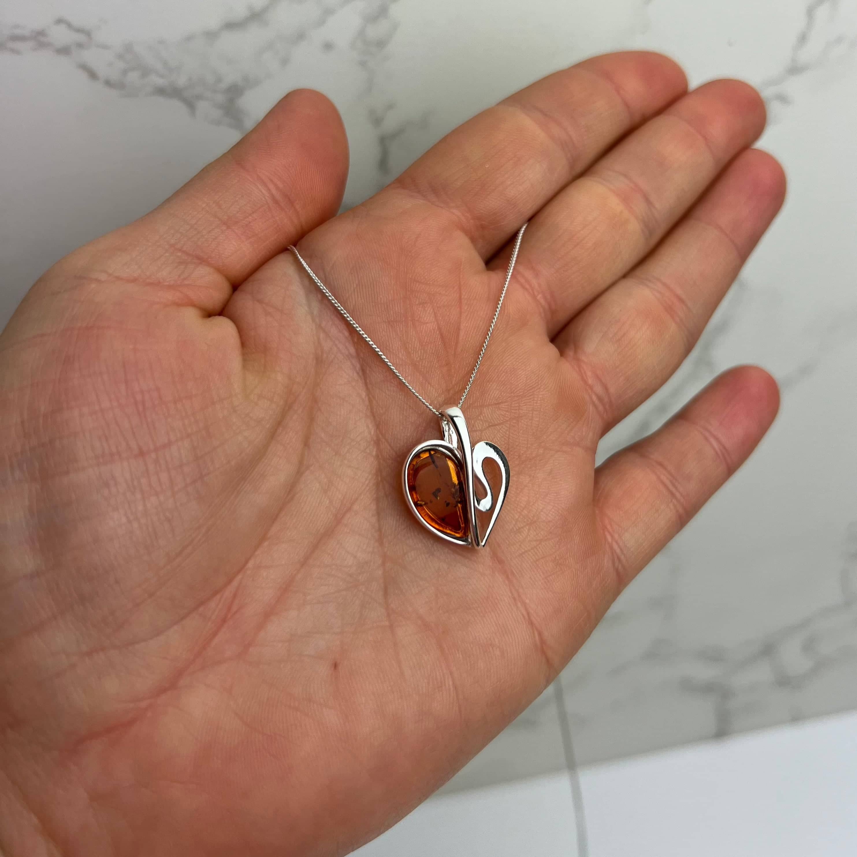 925 Sterling Silver & Baltic Amber Modern Heart Pendant - GL2015