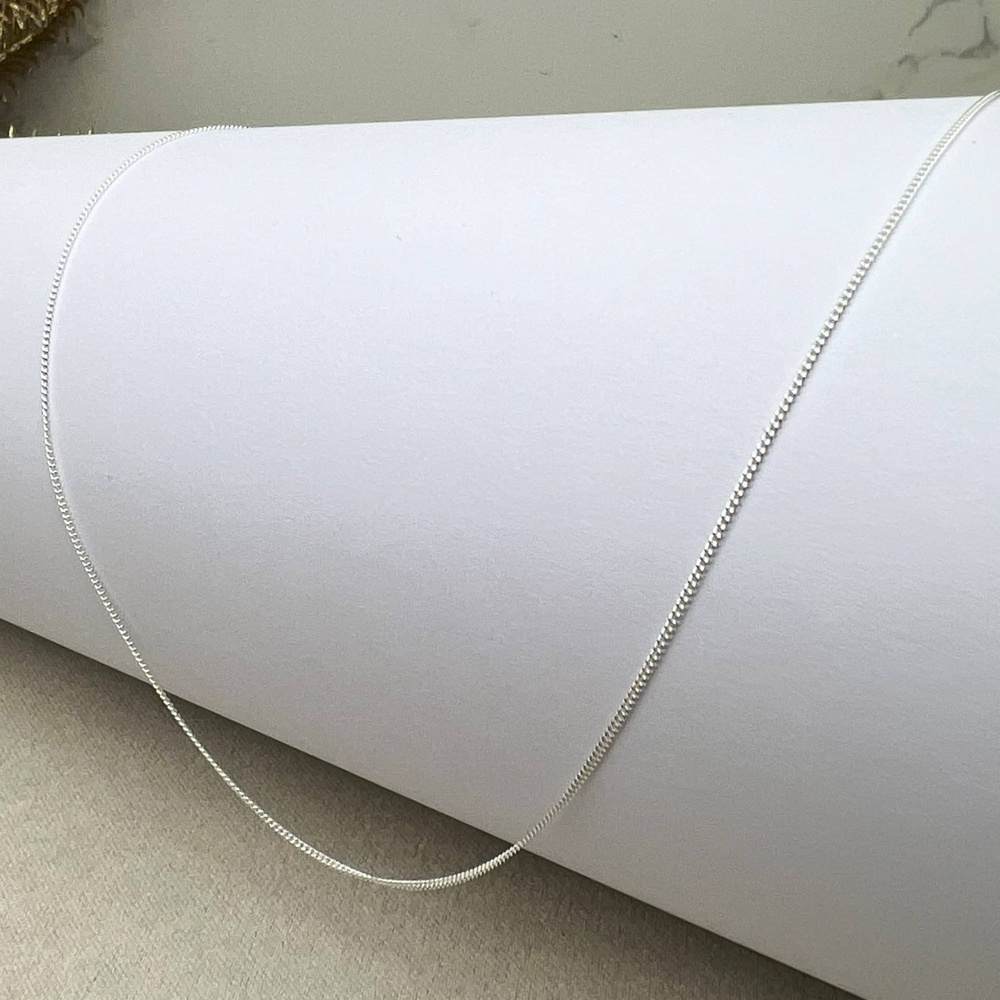 Made in Italy - 925 Sterling Silver Delicate Curbs - GCH005