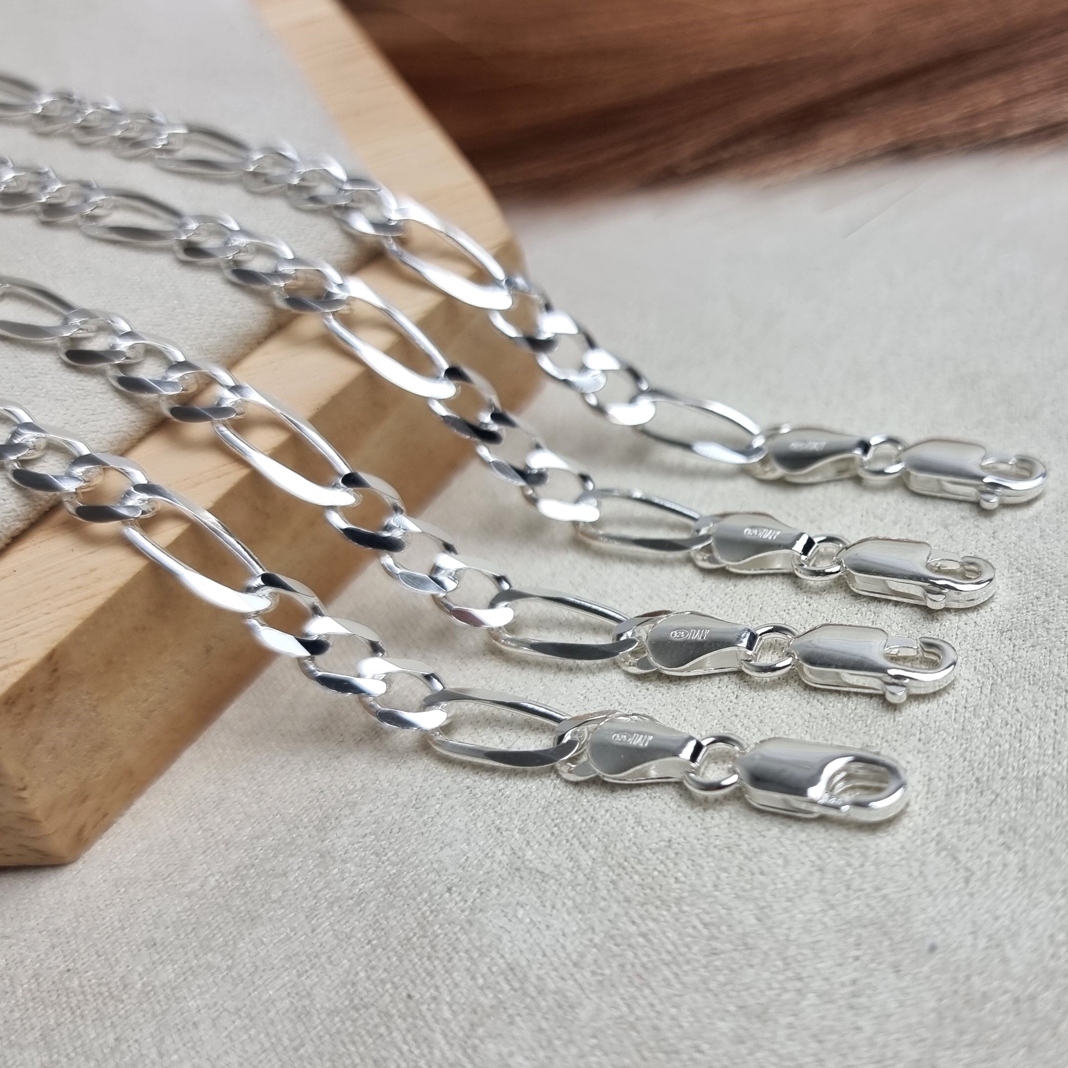 Made in Italy - 925 Sterling Silver Thick 5.4 MM Figaro Chain with an anti-tarnish coating - GA-GMN5