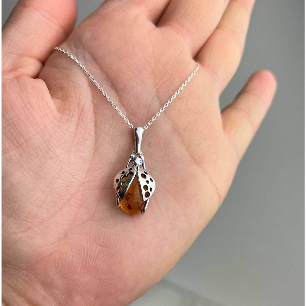925 Sterling Silver & Genuine Baltic Amber Classic Ladybird Pendant - 1931