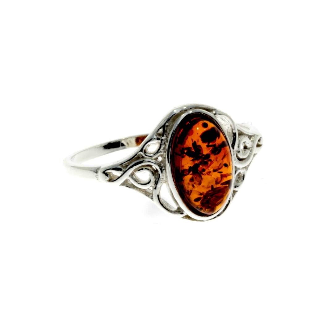 925 Sterling Silver & Oval Baltic Amber Classic Ring - M713