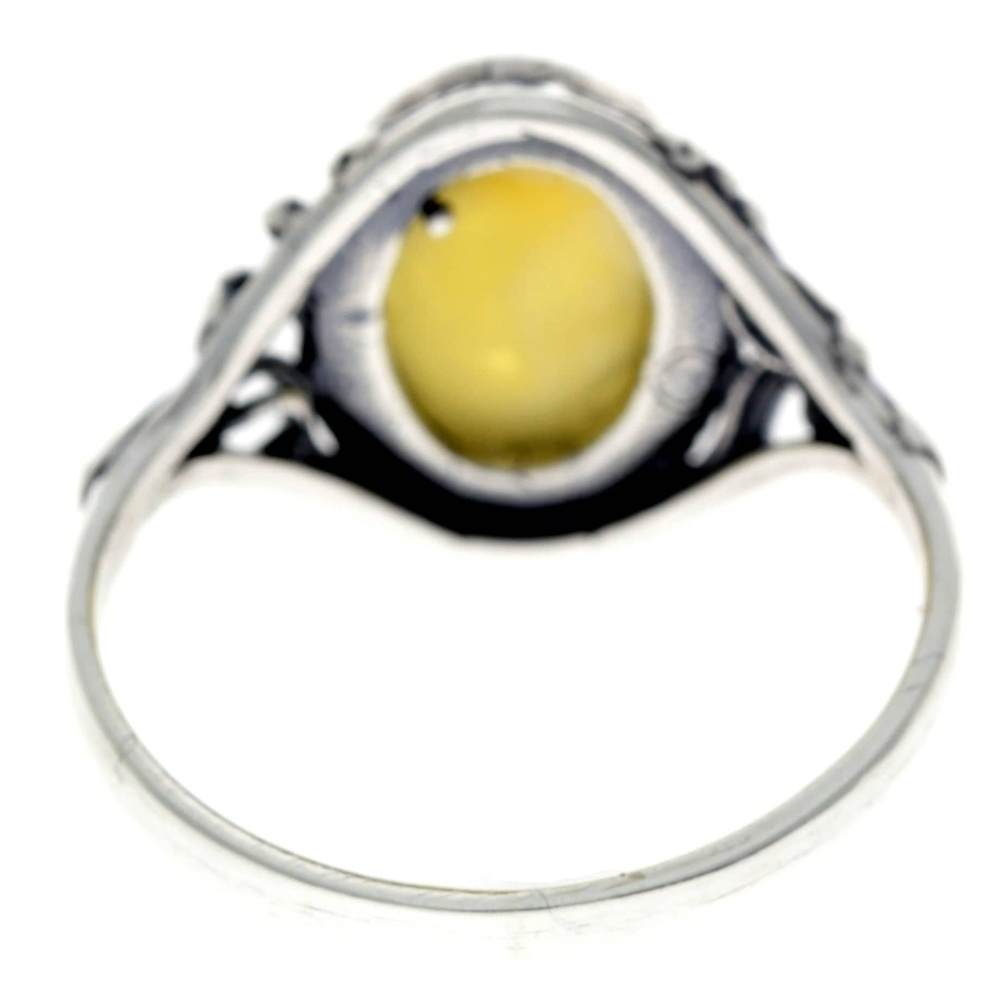 925 Sterling Silver & Genuine Oval Baltic Amber Classic Ring - AR10