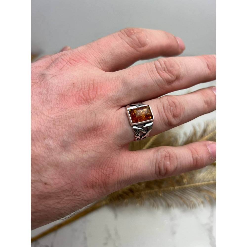 925 Sterling Silver & Rectangular Baltic Amber Celtic Large Ring - 7005