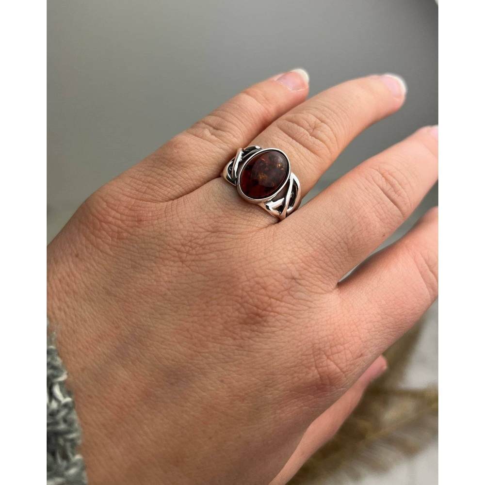 925 Sterling Silver & Genuine Oval Baltic Amber Celtic Large Ring - 7484