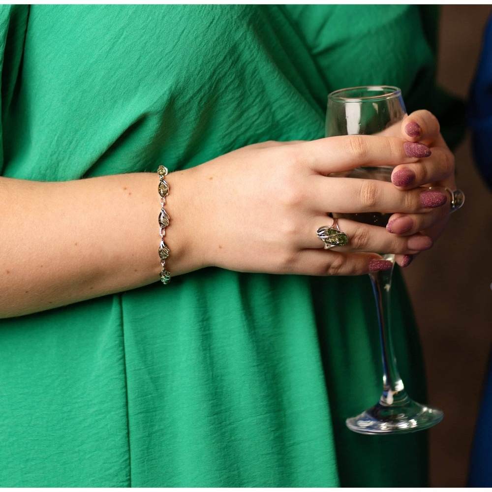 Beautiful Designer Silver Bracelet set with Baltic Amber - GL543