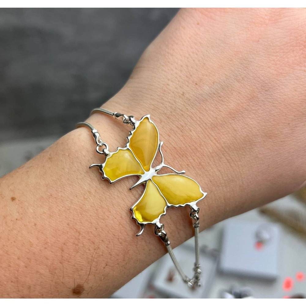 925 Sterling Silver & Genuine Baltic Amber Snake Chain Butterfly Exclusive Bracelet - AD500