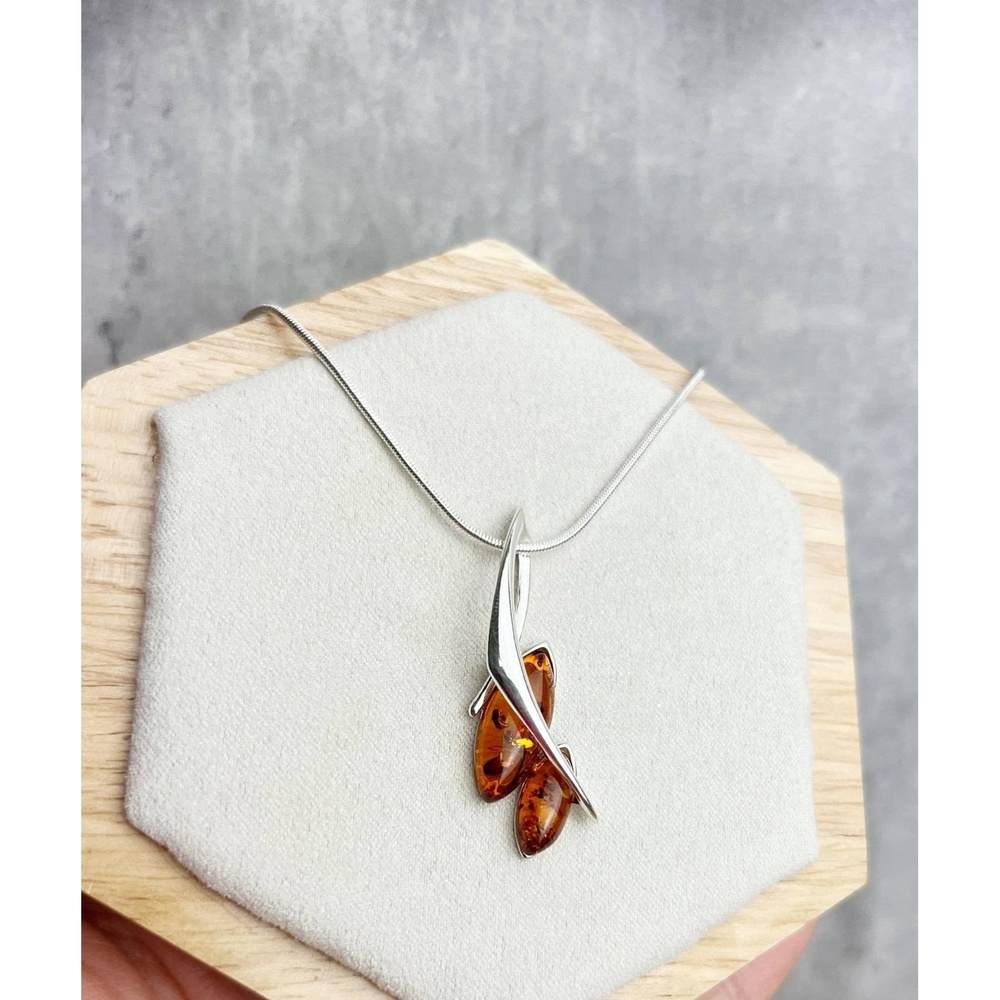 925 Sterling Silver & Genuine Baltic Amber Modern Pendant - GL221