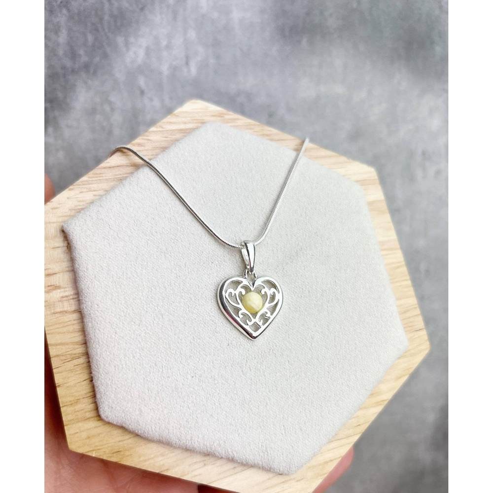 925 Sterling Silver & Baltic Amber Modern Heart Pendant - GL2006