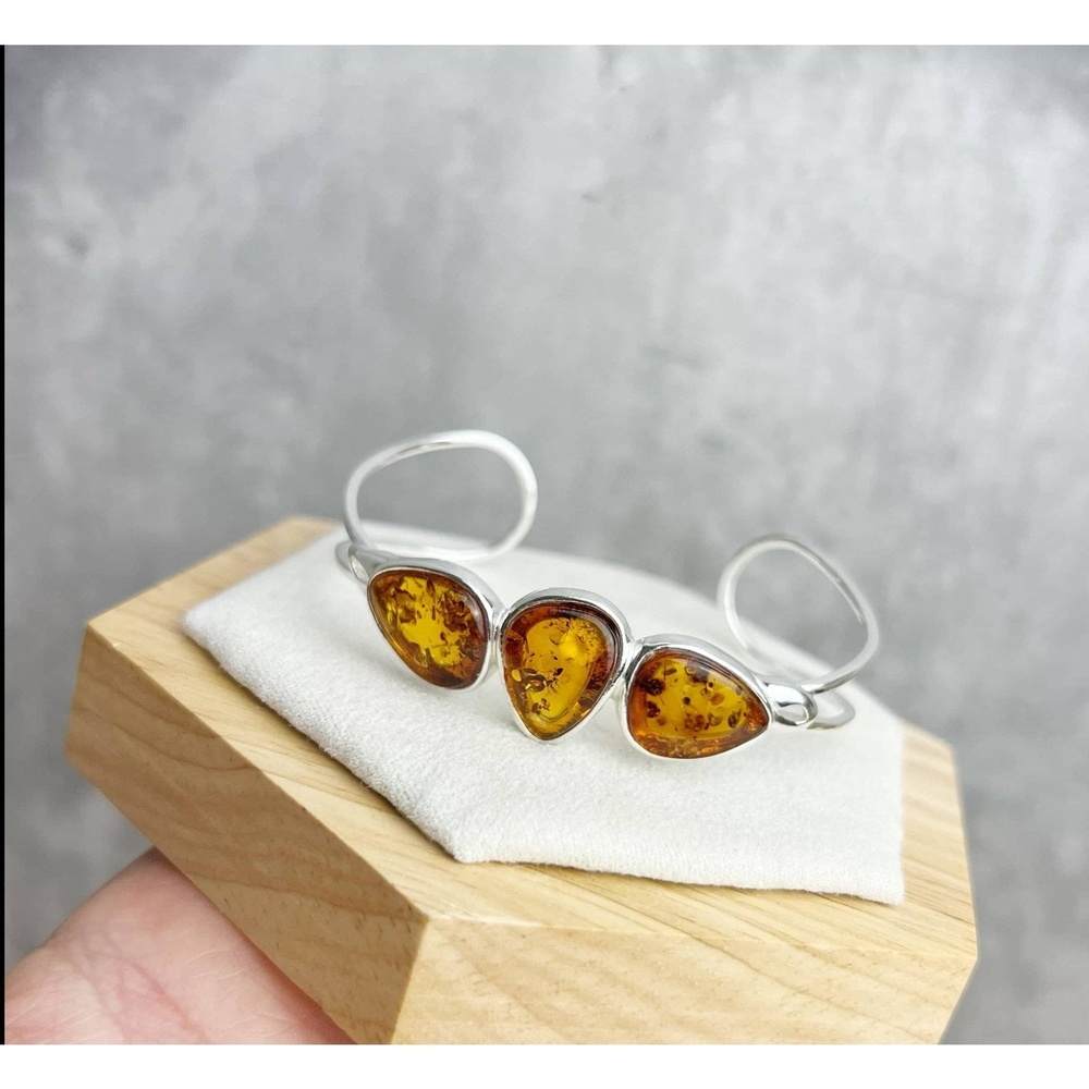 Beautiful Designer Silver Bangle with 3 Baltic Amber Cabochons - GL526
