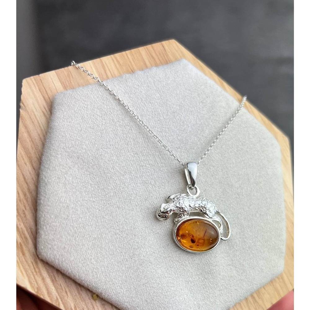925 Sterling Silver & Genuine Baltic Amber Modern Lizard Pendant K211