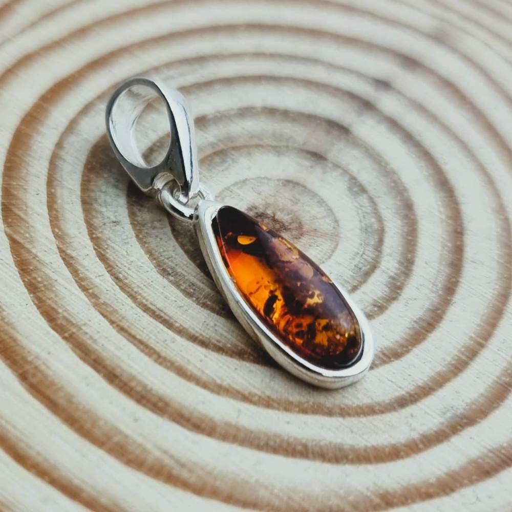 925 Sterling Silver & Genuine Baltic Amber Modern Teardrop Pendant - G236