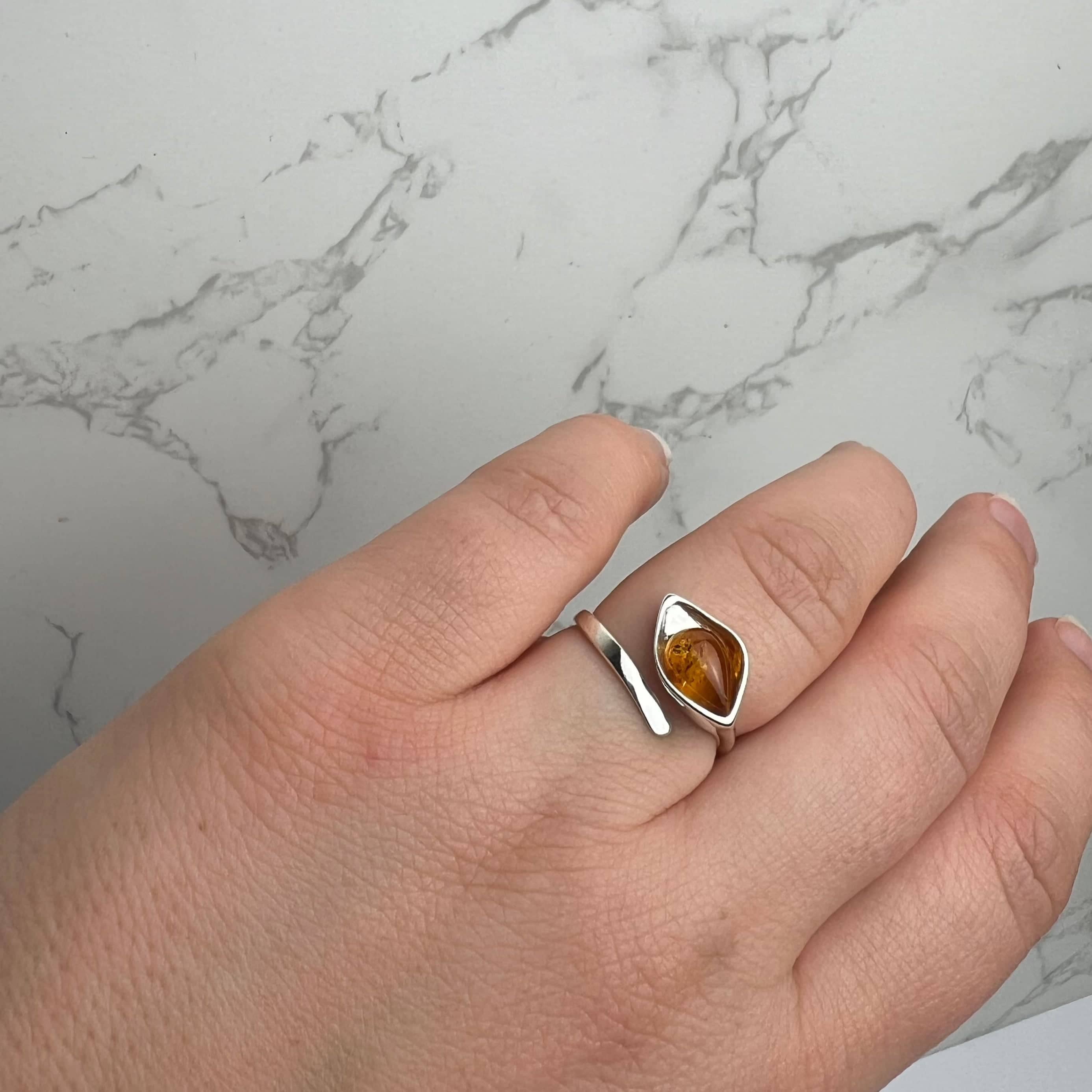 925 Sterling Silver & Baltic Amber Modern Designer Ring - GL728A2
