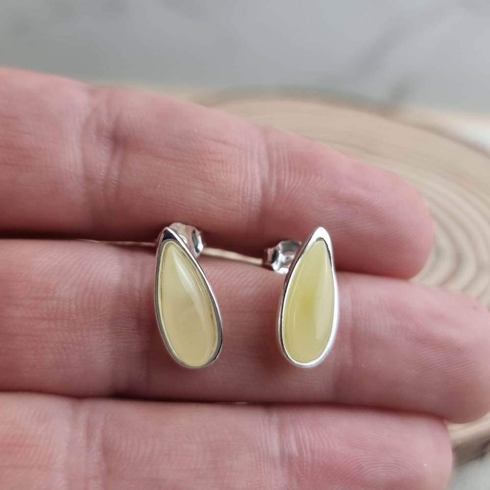 925 Sterling Silver & Baltic Amber Classic Teardrop Studs Earrings - G030S