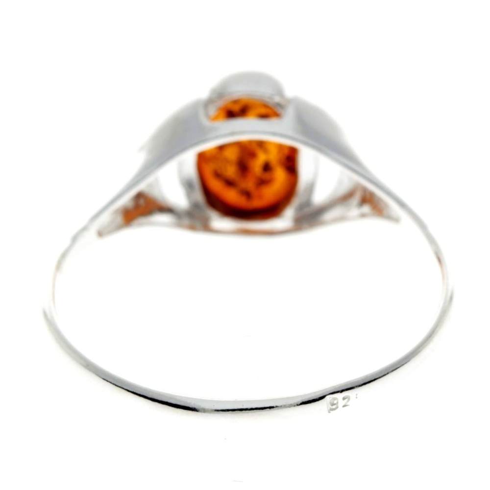 925 Sterling Silver & Oval Genuine Baltic Amber Classic Ring - 7265