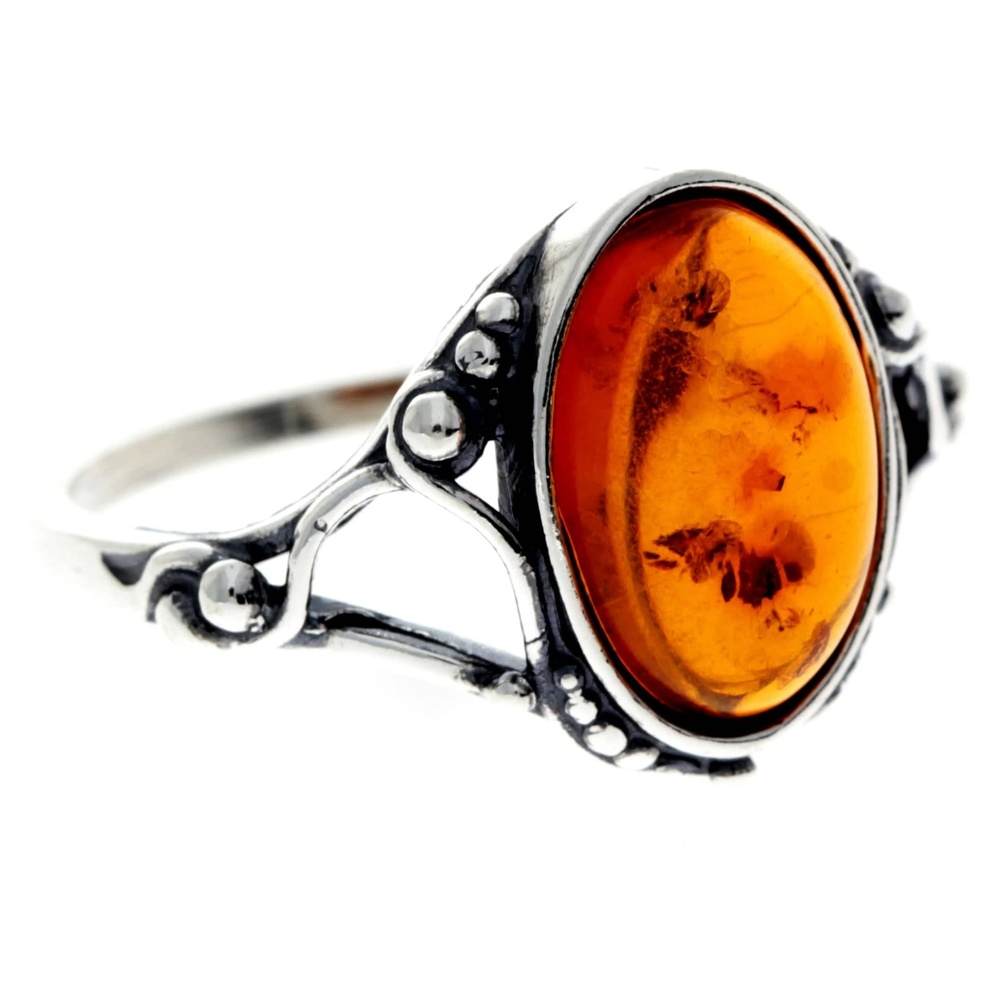 925 Sterling Silver & Genuine Oval Baltic Amber Classic Ring - AR10