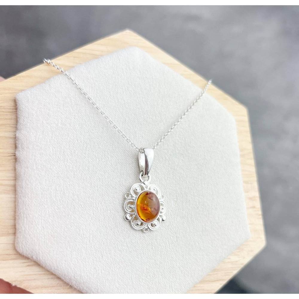 925 Sterling Silver & Genuine Baltic Amber Classic Oval Pendant - K271