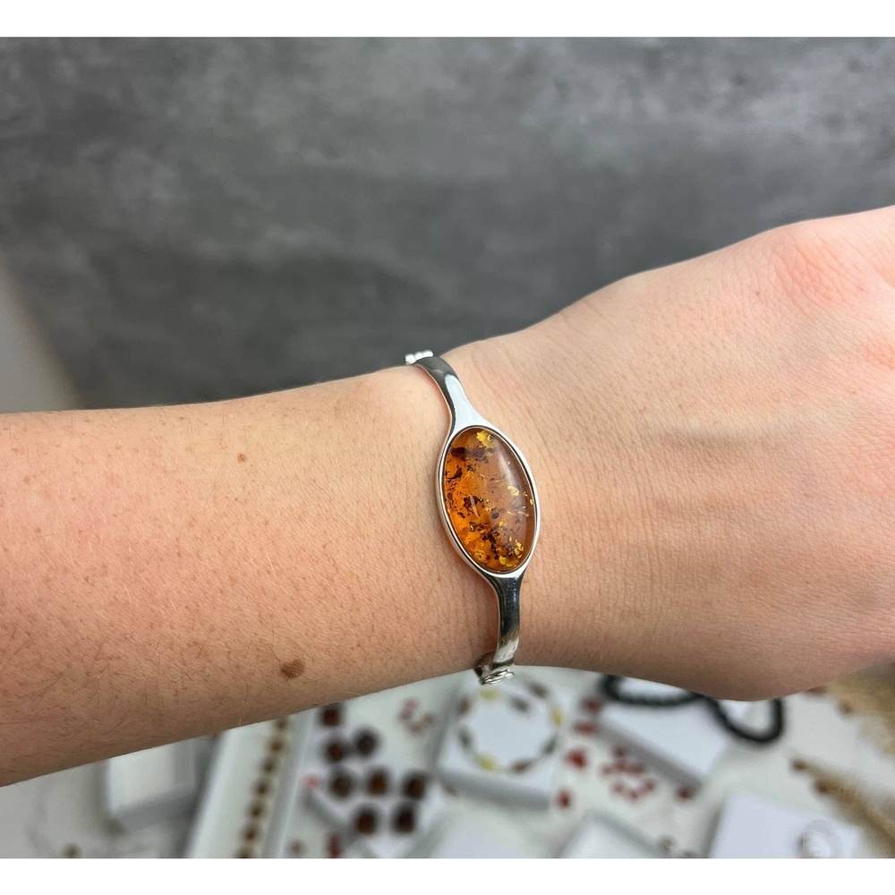 Beautiful Designer Silver Bangle with Baltic Amber - GL510