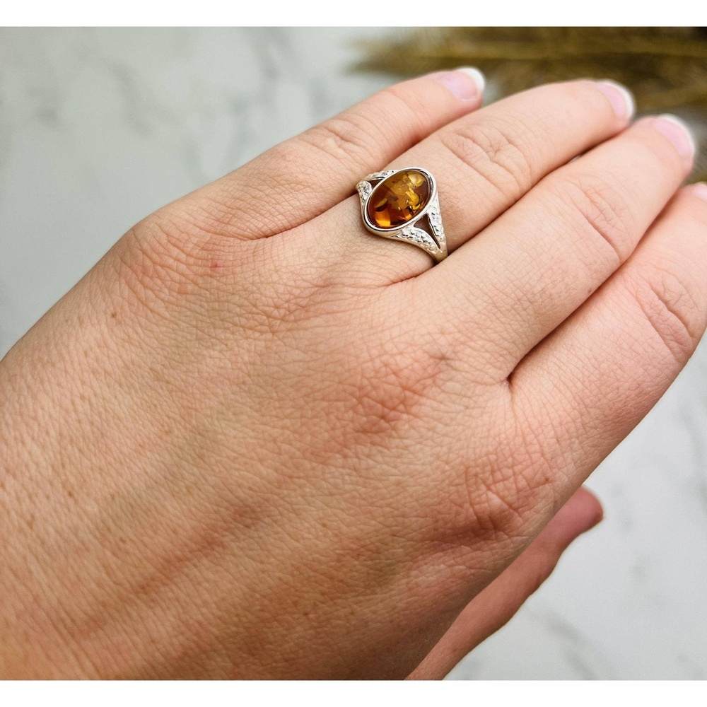 925 Sterling Silver & Genuine Oval Baltic Amber Classic Ring with Cubic Zirconia - GL743