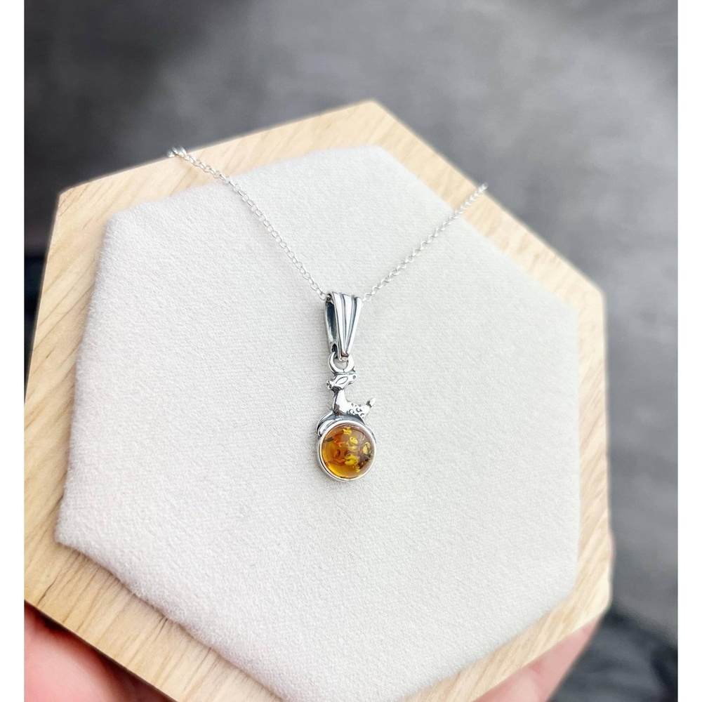 925 Sterling Silver & Genuine Baltic Amber Classic Fawn Pendant - K333